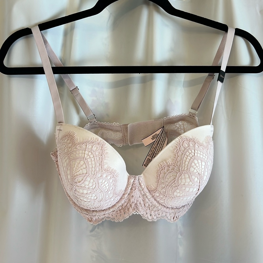 Victoria’s Secret bra